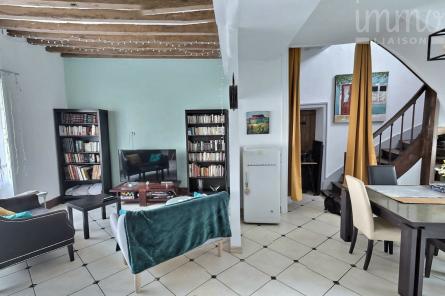 CELLETTES, A Vendre Maison de bourg 5 chambres, 180m� habitable
