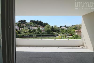 Appartement 4 pi�ces dans r�sidence de standing.
