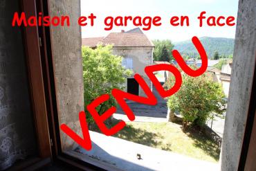 A vendre une maison de village de 129m� 4 chambres et une grange 
