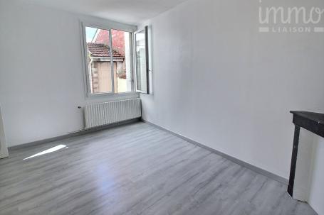 A VENDRE SERMAIZE LES BAINS 107 M�
