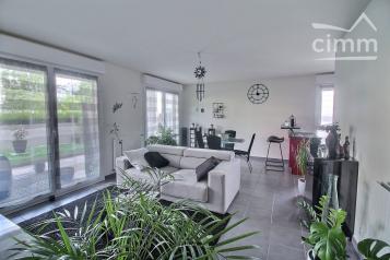 Appartement T5 en rez de jardin
