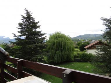 T4bis duplex traversant id�alement situ� � Bissy.

