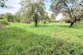 Terrain d'une surface de 995m� avec 34 m� de fa�ade sur la commune d'Hombourg-haut
