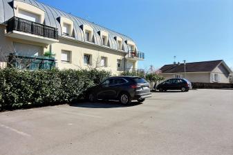 DIJON : Appartement rez-de-jardin de type 2, 37 m� avec une place de parking privative

