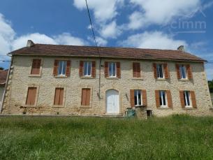 A vendre � Sarlat (24200) Immeuble de rapport + maison 
