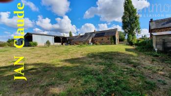 Long�re en pierres avec d�pendances
