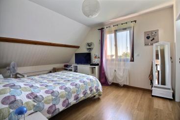 IZIER, Dijon Est, maison  de 120 m� avec 4 chambres
