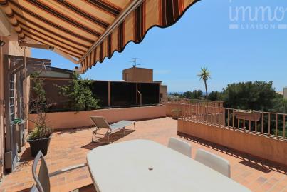 Appartement 3 pi�ces avec terrasse panoramique � Bandol.
