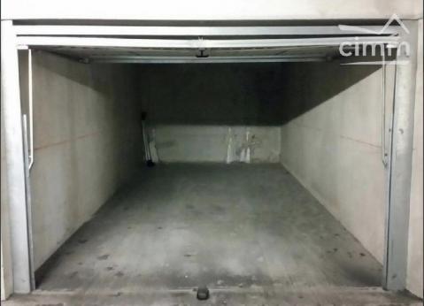 Garage BOX en sous sol

