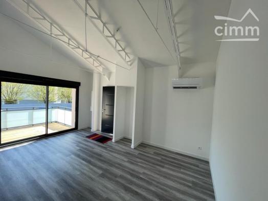Duplex Jouy Le Chatel 87m�
