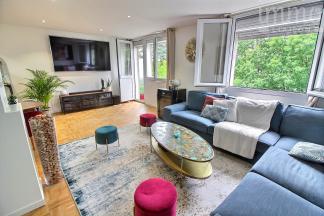  A VENDRE T 3 de 78 m�  LUMINEUX CAVE ET PARKING 
