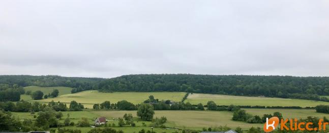 Terrain viabilis� Vue d�gag�e sur la vall�e Libre de constructeur

