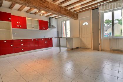 Maison de bourg � Vernoil 3 chambres
