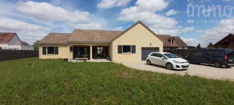 VINEUIL, A Vendre MAISON de plain pied, 4 chambres
