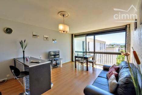 ACHAT - SAINT CYPRIEN PLAGE - PROCHE PORT - APPARTEMENT TRAVERSANT - 2 PIECES AU 4EME ET DERNIER ETA