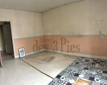 Appartement T2 � r�nover en plein centre de Saint-Girons
