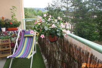 APPARTEMENT AVEC BALCON
