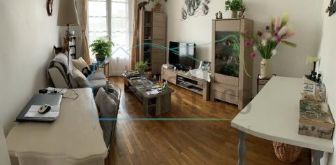 Immeuble de rapport, 5 T3 + 5 garages
