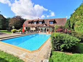 Belle normande avec piscine � 20min de ROUEN

