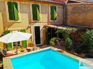 Jolie maison de village avec ext�rieur
