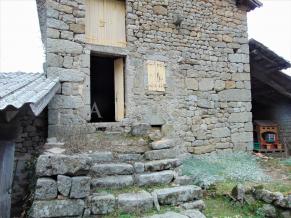Remise en pierres,proche d'Aubenas
