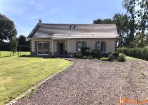 Maison de plain pied avec tr�s grand jardin au calme
