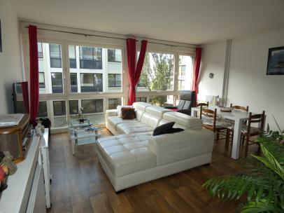 A vendre id�al investisseur bel appartement F2 en plein centre-ville de F�camp.
