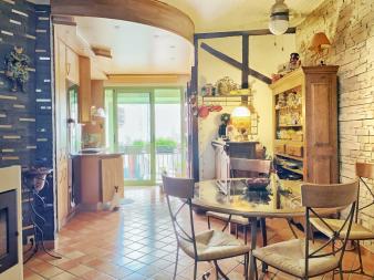 Charmante maison compl�tement r�nov�e avec terrasse
