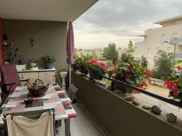 SETE VILLEROY APPARTEMENT T3
