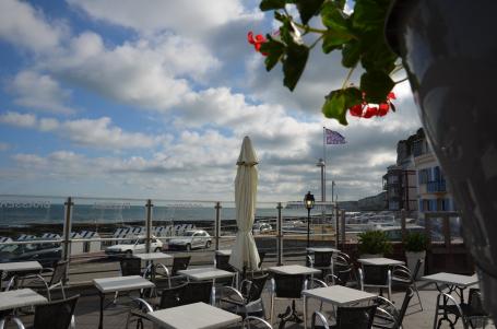 A VENDRE FDC RESTAURANT -BAR BRASSERIE - VENTE A EMPORTER
