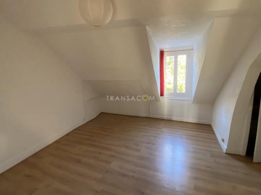 APPARTEMENT ANCIEN - LES HALLES
